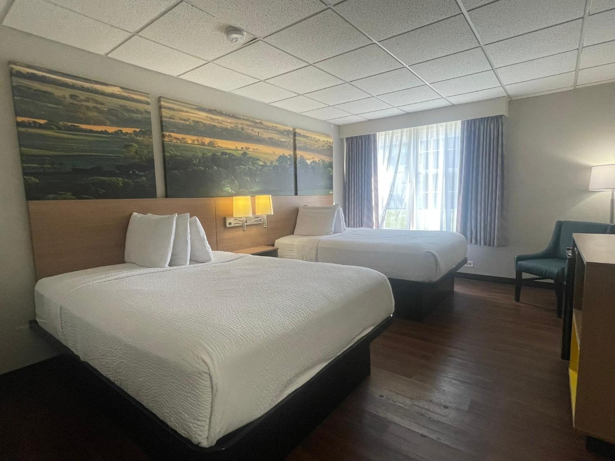 Days Inn By Wyndham Madisonville Exterior photo