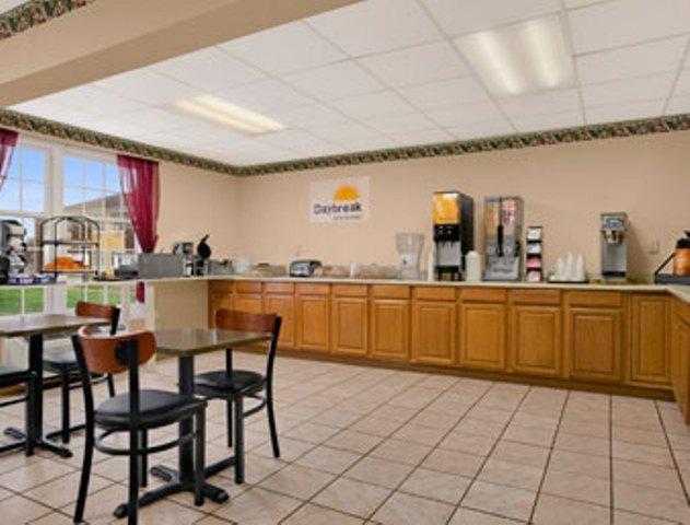 Days Inn By Wyndham Madisonville Exterior photo
